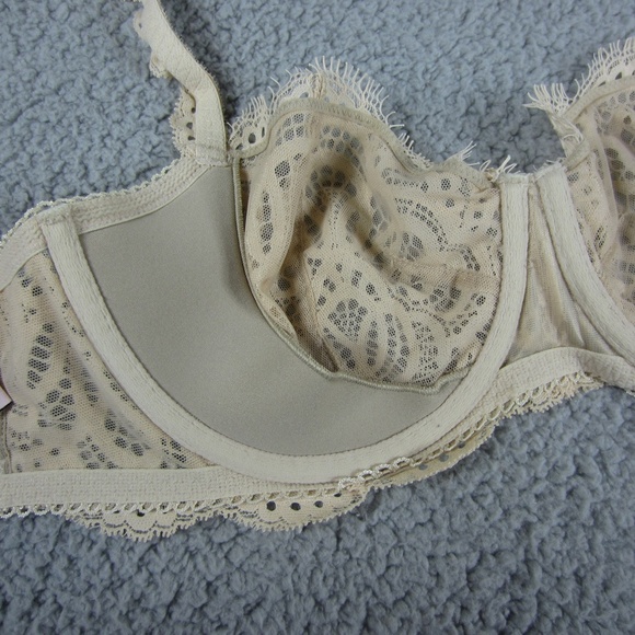 Victoria's Secret Bras  size 32DDD Dream Angles Push-up unlined lace underwire - Picture 8 of 16